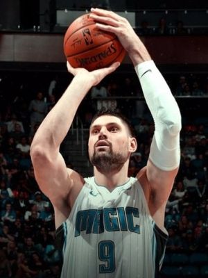 中保持团结 中保持团结