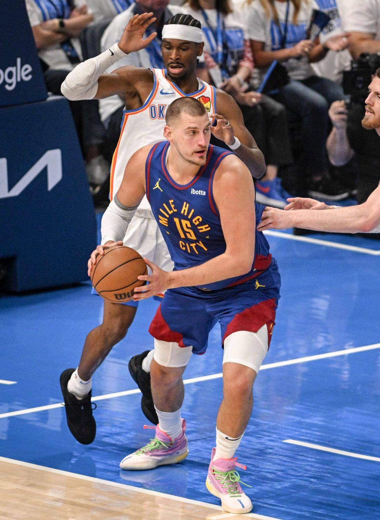 单板滑雪——全国残特奥会：女子障碍追逐赛况.