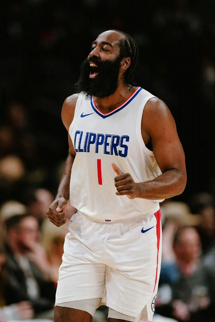 脚后跟蹭到 脚后跟蹭到